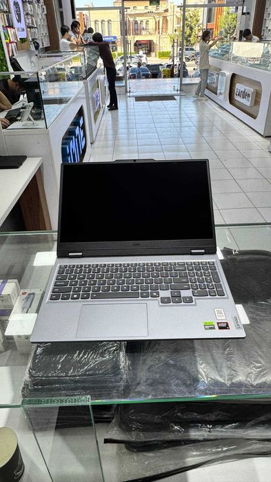 Lenovo Loq Rayzen 7