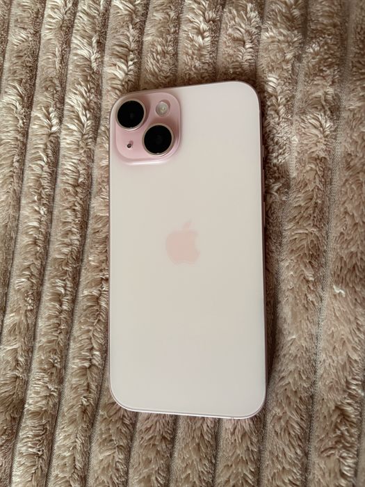 iphone 15 pink (roz) 128 GB