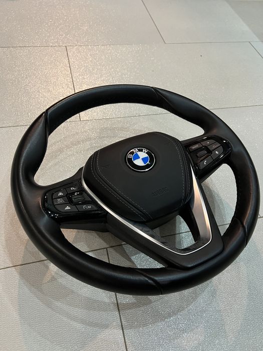 Volan bmw g30 an 2021