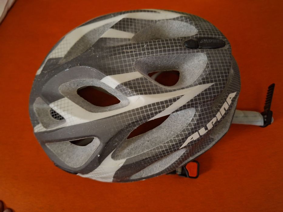 vand casca pt. bicicleta