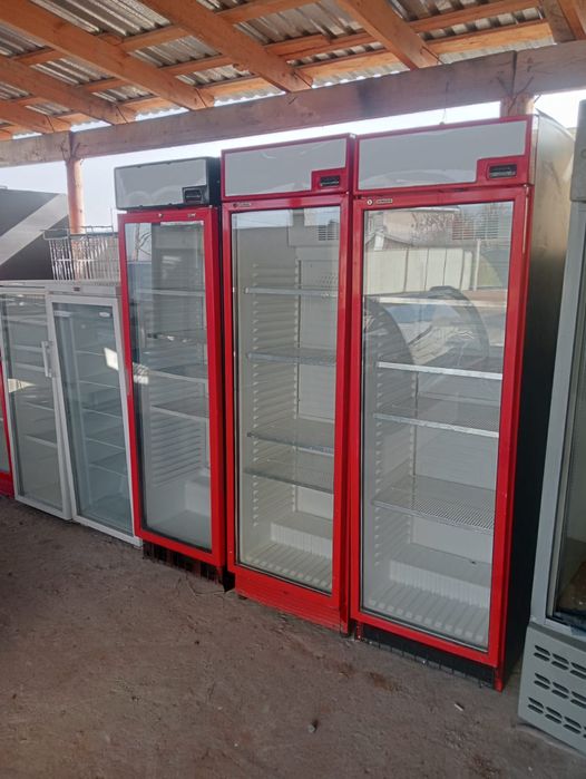 Витринные холодильники