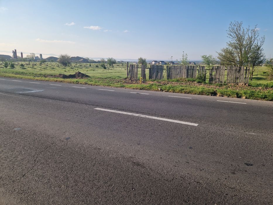 Vand teren  Simian zona gara