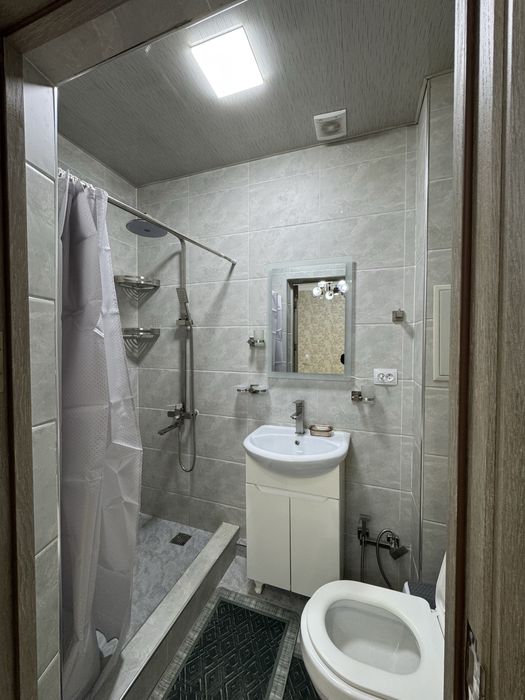 Сдаётся 2-х комнатная квартира на первом этаже