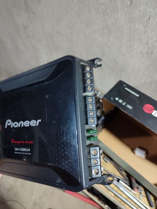 Usilitil pioneer 4 kanali