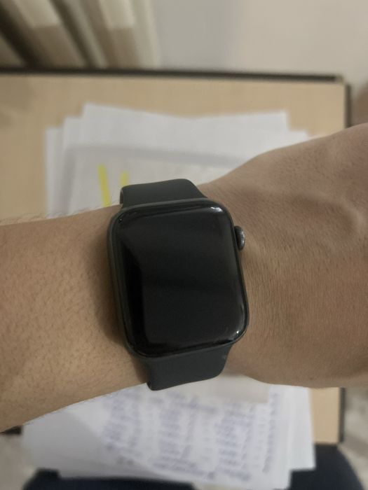 Эпл уач SE 44 мм