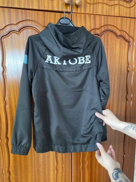 Продам ветровку детсский