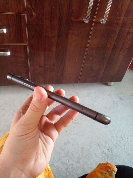 Iphone 11 ideal holatda