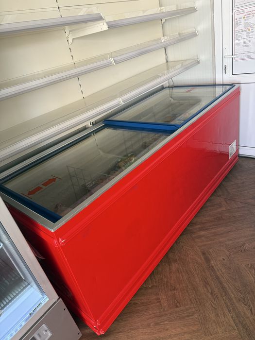 Ladă frigrifică 210cm/850 L in perfectă stare