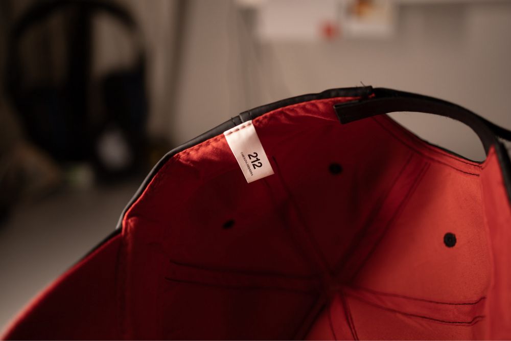 212 Carolina Herrera sapca