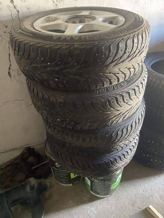 Продам шины с дисками