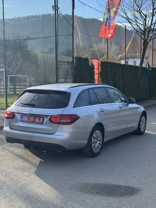 Mercedes C200 CDI 2016 Automat 7G Incalzire Scaune Carlig LED Piele