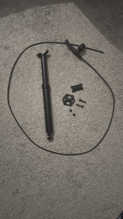 Tijă șa Dropper Post cu cablu și manetă