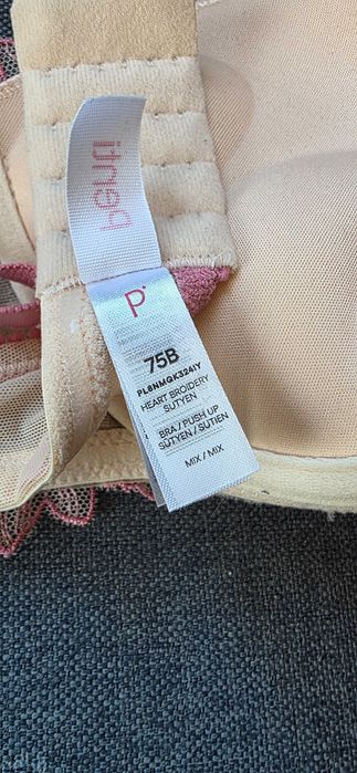 Сутиен с подплънки Penti 75 B