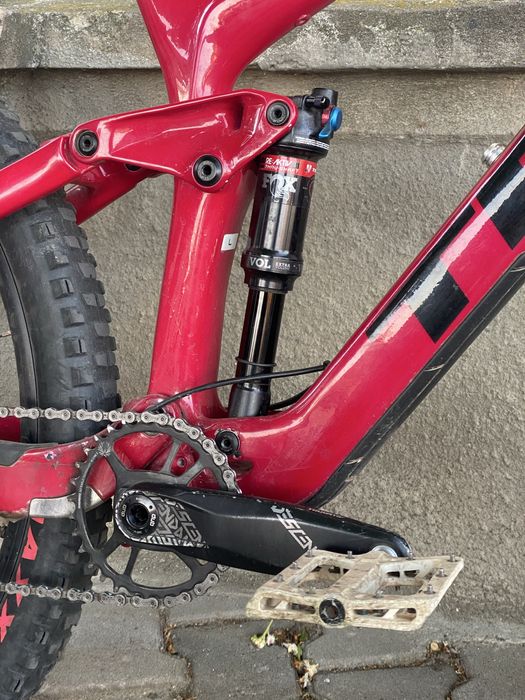 Trek slash 9.7 carbon