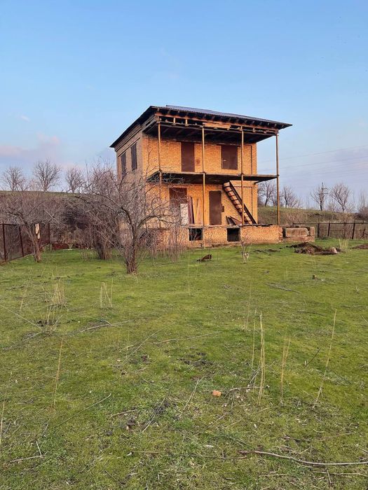 Продается дача в Бостанлыке