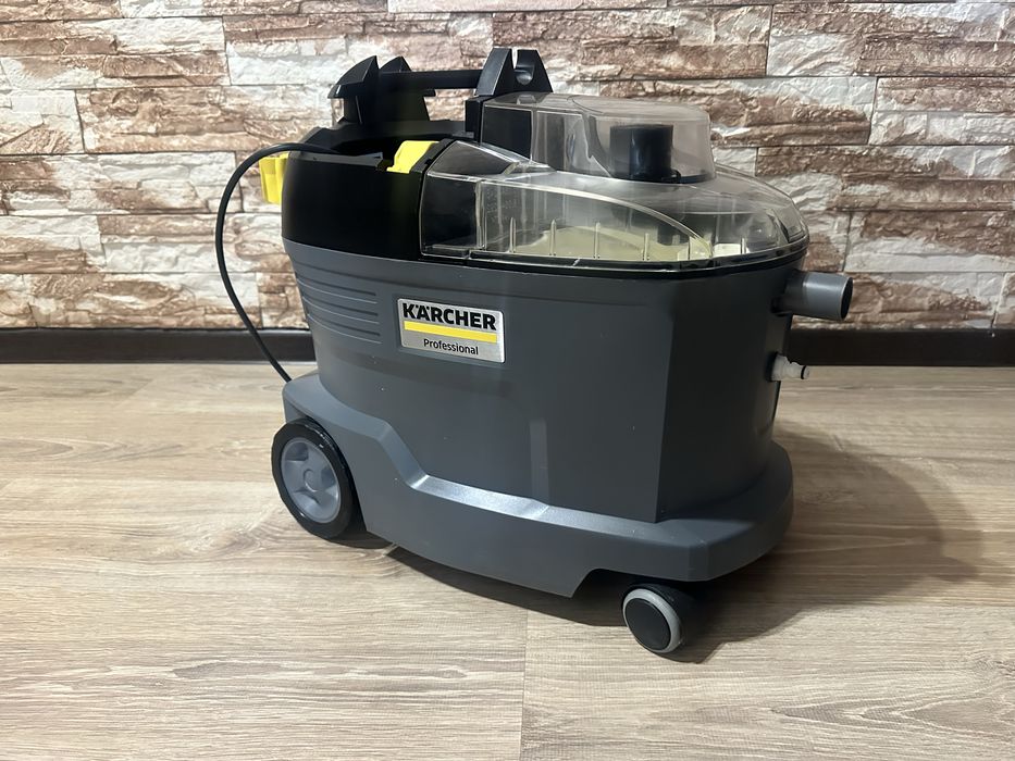 Моющий пылесос химчистка Karcher Puzzi 8/1