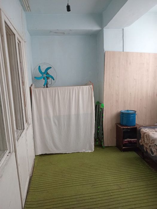 Kivartira sotiladi shayxontaxur Gulobodda