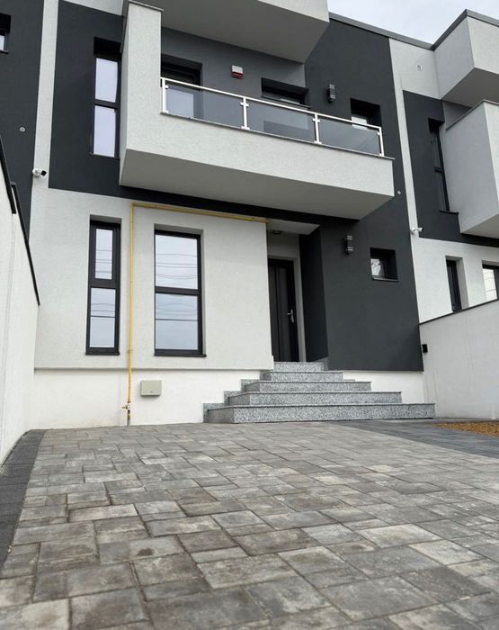 Casa modernă în zona gării