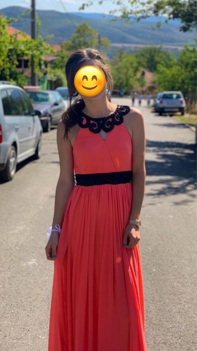 Официална рокля…