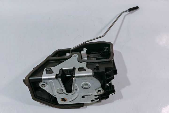 Broasca Usa  stanga spate  7202147 BMW Seria 3 F30