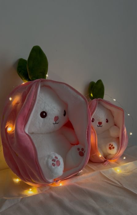 Зайчик в клубнике