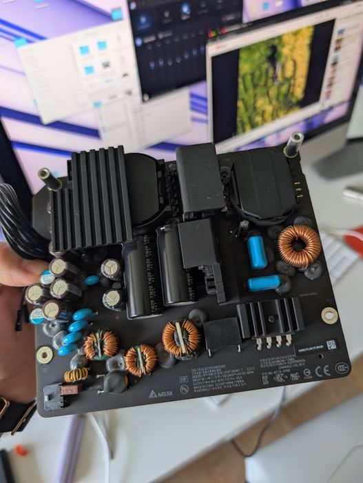 Motherboard IMac 27 2015 defect + bloc de alimentare + flex ecran și altele