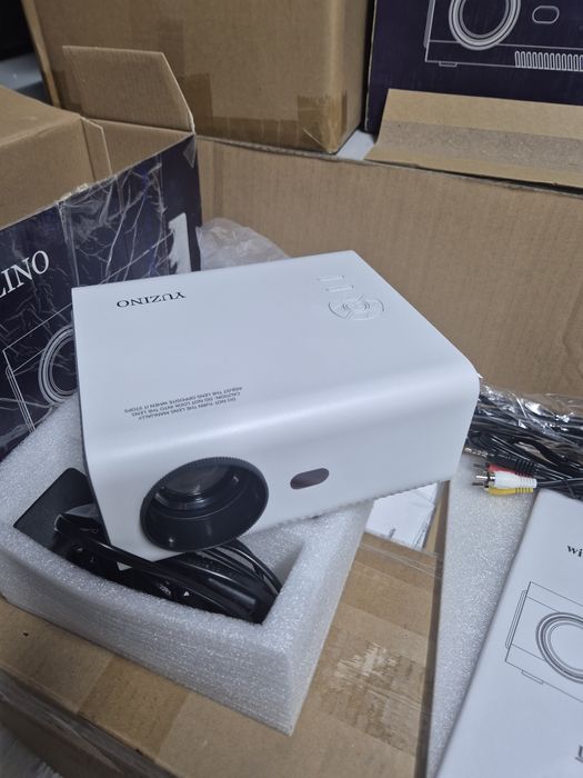 Топ оферта!  WiFi Bluetooth (5G/2.4GHz)Проектор да 200инча Full HD 1