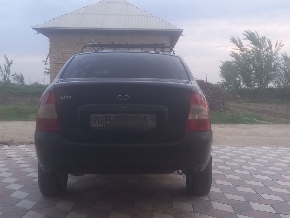 Lada kalina 1118 sotiladi