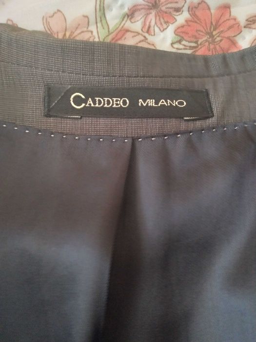 Мъжки костюм, риза и вратовръзка