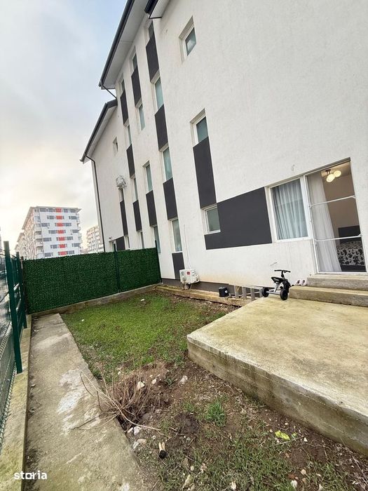 Apartament nou cu 3 camere, loc de parcare și grădină