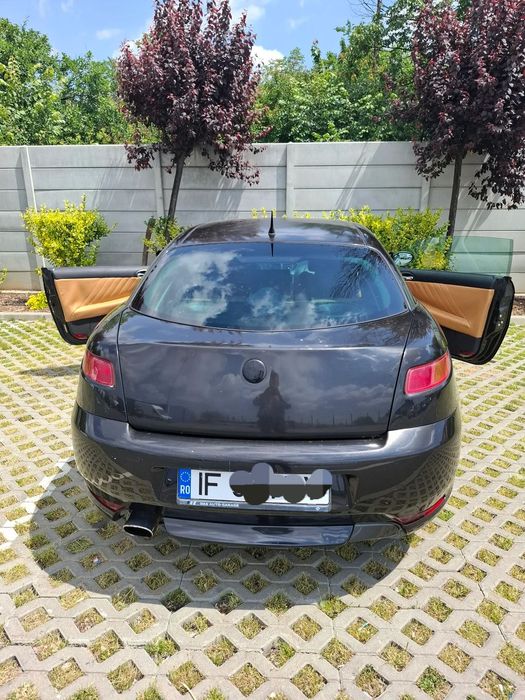 Alfa Romeo GT 2004 diesel, 3.007 € — imagine 5