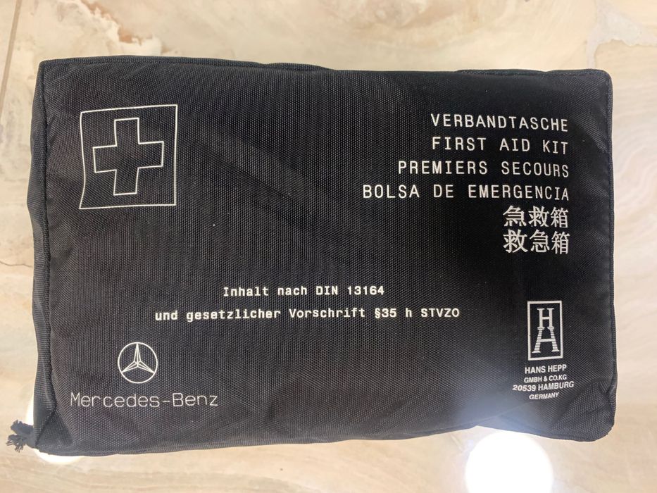 Mercedes Benz Аптечка за кола, чисто нова