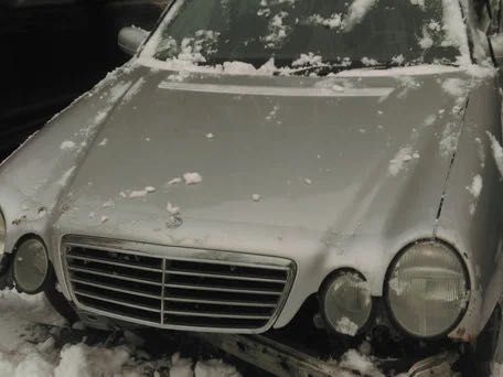 Крыло правое левое мерседес 210 лупарь