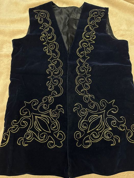 Свадьба-кудалык камзол +ткани