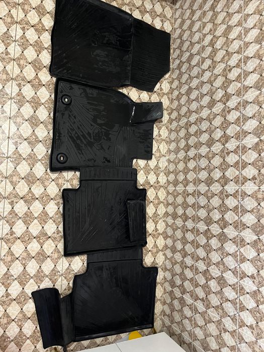 Полик на Камри 75