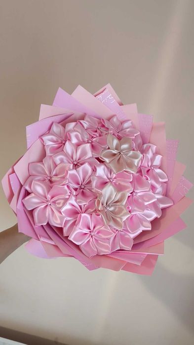 21 сатенени цветя