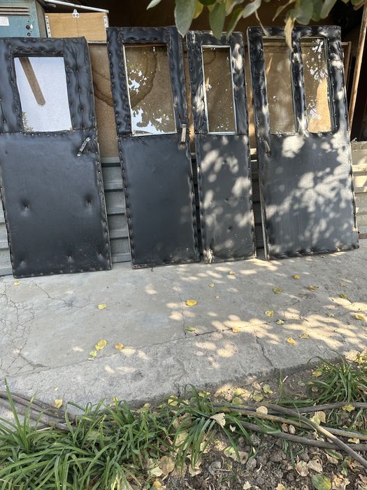 4ta eshik oynalari bilan hammasi 500 ming