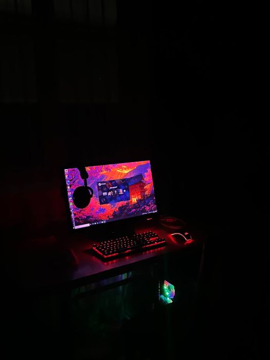 Продам комп пишите лс