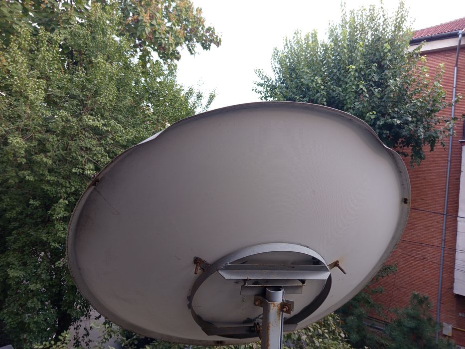 Vind parabola cu diametru de 1,2 m din aluminiu cu suport.Ridicare Tim