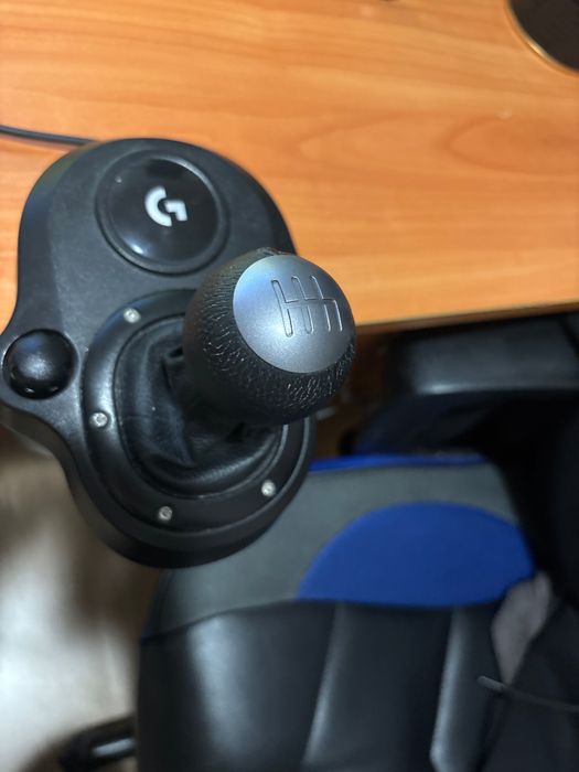 Волан Logitech 29,педали,скоростен лост