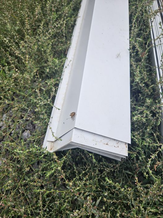 Уголок для крыши