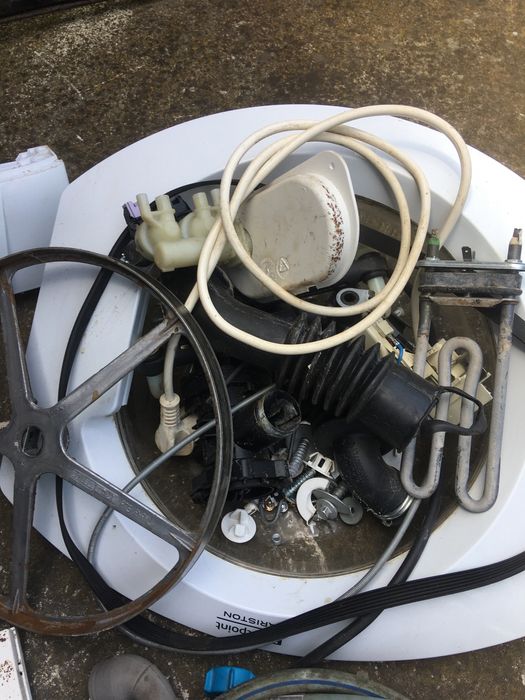 Пералня Hotpoint  ARISTON