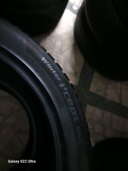 285 40 20 2бр  HANKOOK I Cept Evo 3 Замъка Ямбол