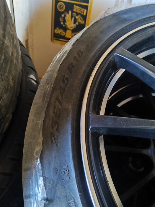 Диски с резиной бмв r18