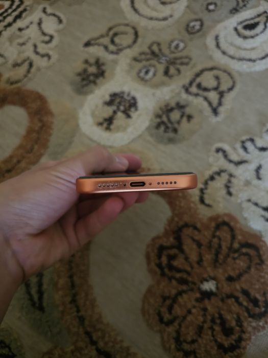 Iphone 17 pro в идеальном состоянии