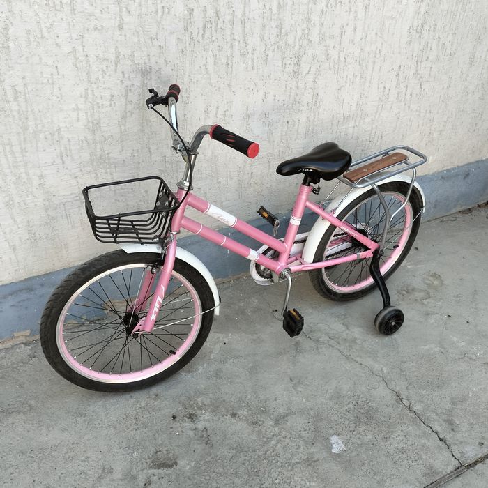 Велосипед для девочек от 5-до 10лет в хорошем состоянии