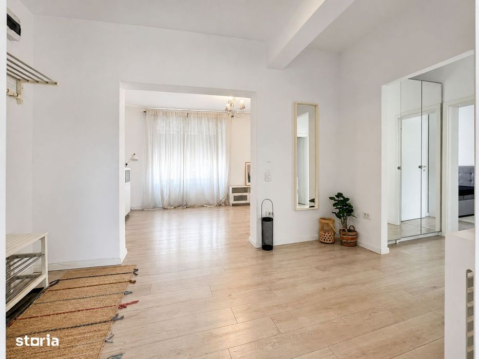 Apartament spatios 3 camere, garaj si boxa, zona de case – Complex Stu
