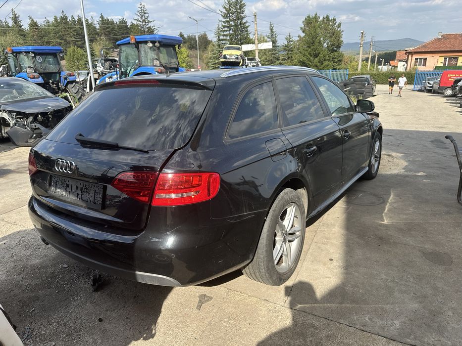 Audi A4 B8 2.0 TDI 143 НА ЧАСТИ