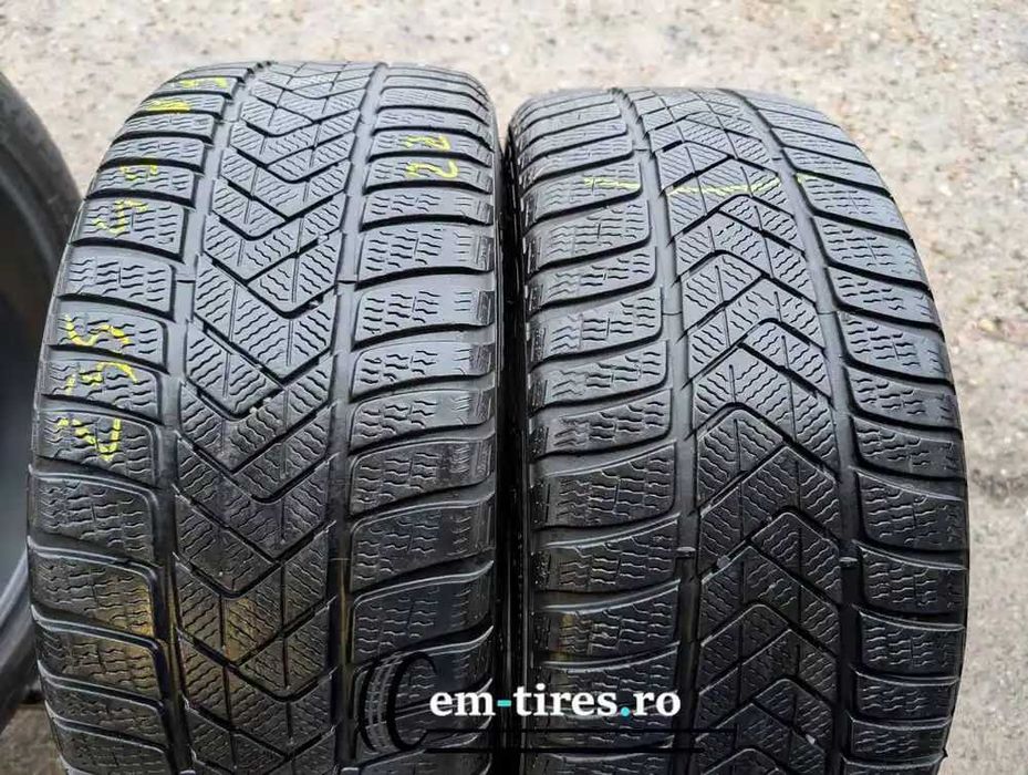 SET 2 Anvelope Iarna 235/40 R19 PIRELLI Sottozero 3 Elect 96V - PNCS