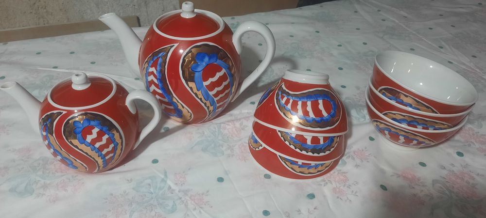 Продаётся чайники и касушки.